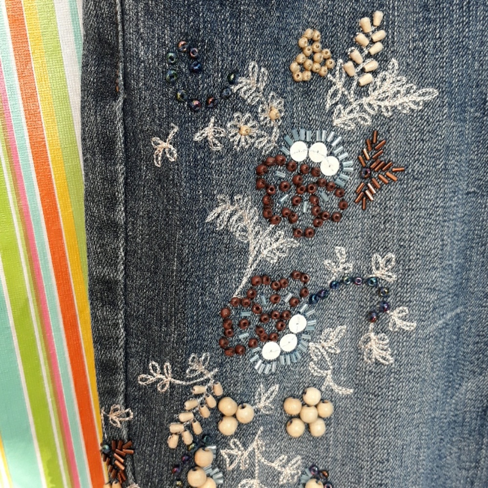 Arden B.  Embellished Jeans - Picture 3 of 8